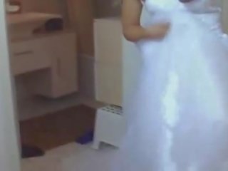 Gadis dalam beliau perkahwinan pakaian fucked keras