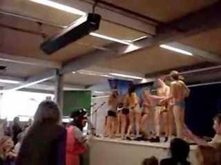 Daniýaly high school girls stripping in silkeborg gy
