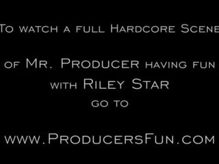 Producersfun-a fucking conversation με riley αστέρι